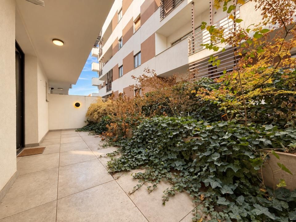 Birou modern cu terasă verde și parcare, în zona Barbu Văcărescu – fotografia 16 din 20
