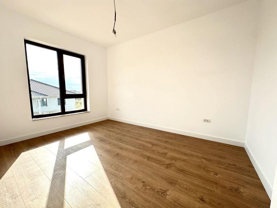 Duplex spatios, 5 camere, 125 mp utili, 315mp teren - Dumbravita – fotografia 5 din 14