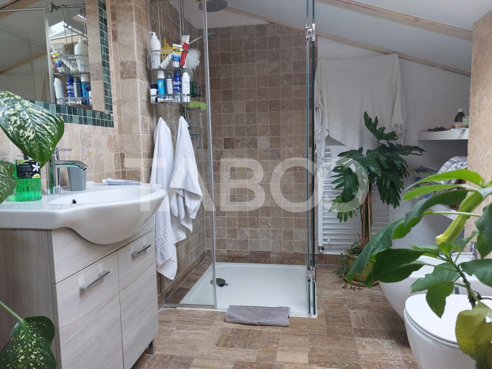 Apartament de vanzare 105 mp 3 camere curte 340 mp in acte Cisnadie – fotografia 11 din 27