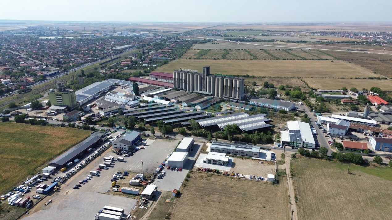 Teren intravilan 5,7 ha cu panouri fotovoltaice in Oradea, Romania – fotografia 6 din 6