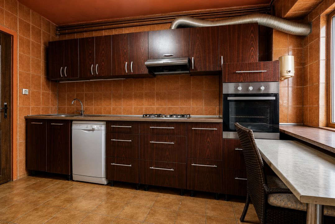 TINERETULUI - METROU, 4 CAMERE 86 MP, PANORAMA! – fotografia 4 din 17