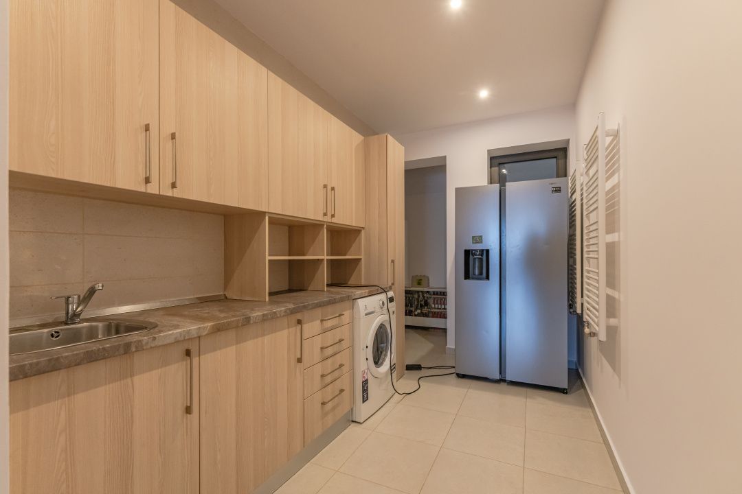 Penthouse Spectaculos | Jacuzzi | Vedere Panoramică | 4 Camere – fotografia 23 din 27