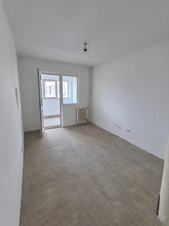Apartament 4 camere | Necesita renovare | Posibilitate centrala | Pantelimon – fotografia 4 din 16
