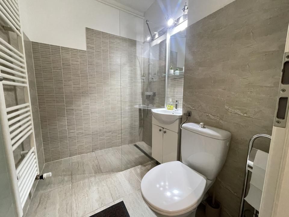 Garsonieră ultracentrală Sibiu, mobilată și utilată, AC, lift – fotografia 7 din 9