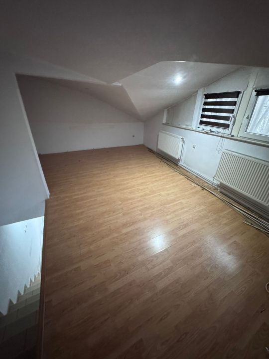 Apartament 2 camere, compartimentare pe doua niveluri, in zona Casa de Cultura – fotografia 6 din 8