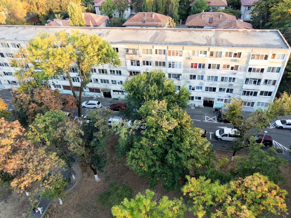 Eroii Revolutiei metrou, parc, gata de mutat, centrală proprie – fotografia 24 din 36
