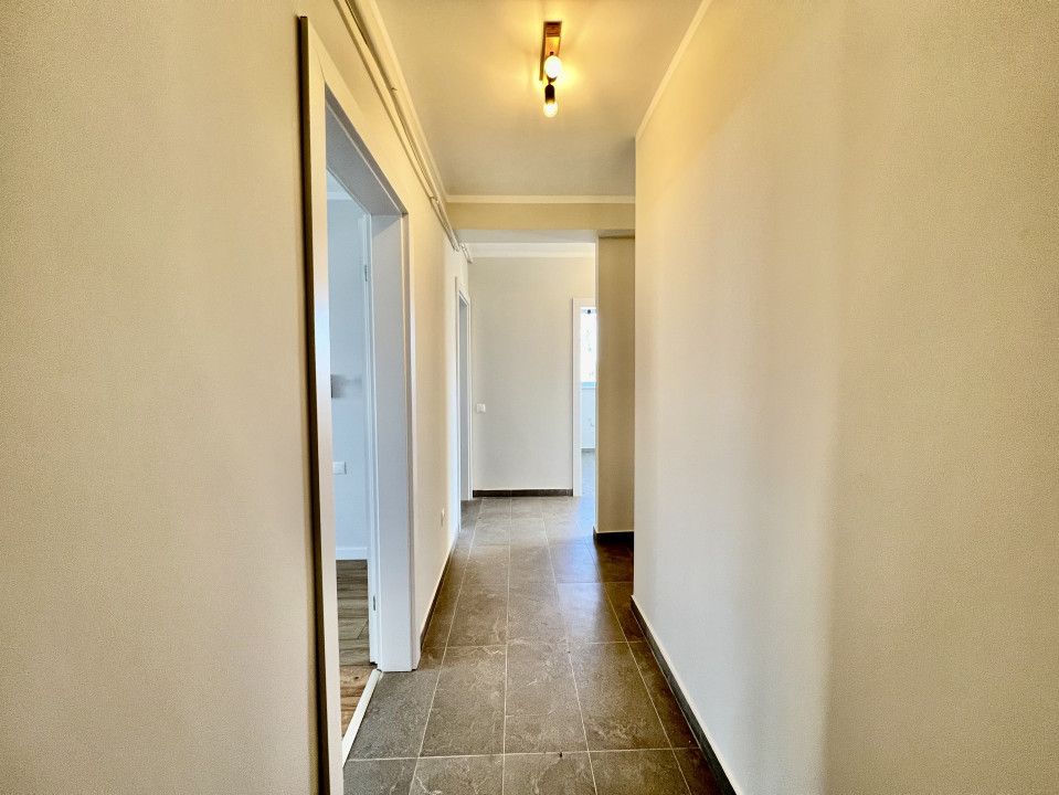 Apartament tip Penthouse- Zona Industrială Vest - Încălzire în pardoseală – fotografia 2 din 11