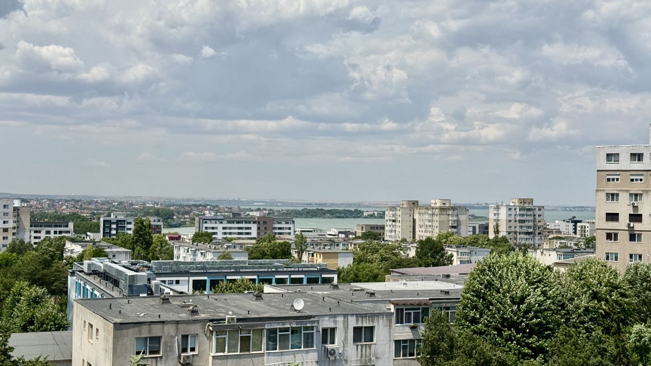 Penthouse UNIC 204 mp totali in Tomis Nord Constanta mobilat si utilat – fotografia 7 din 38