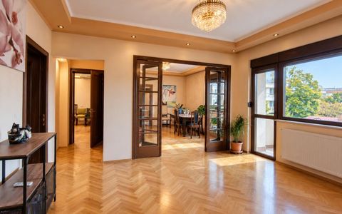 Apartament 5 camere în Vilă | Domenii | 110 mp | Office Space