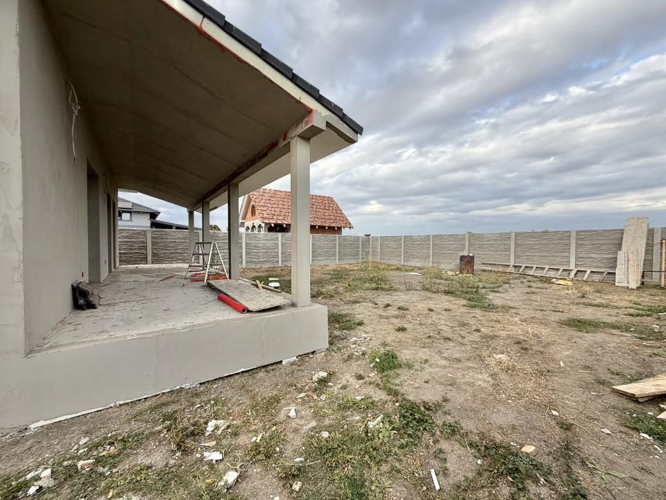 Casa individuala, 4 camere, 100mp utili, 533mp teren in Sanmihaiul Roman – fotografia 12 din 19