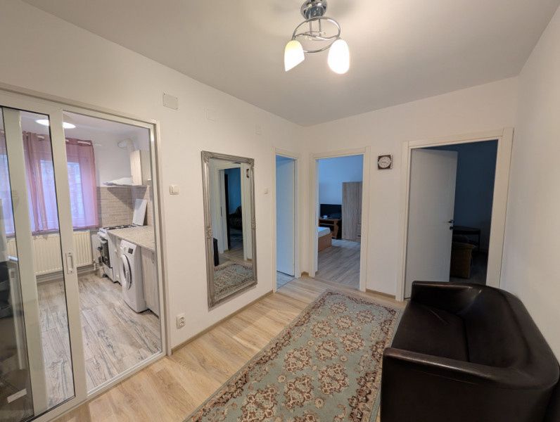 Apartament elegant de închiriat, zona centrala, etaj 2 – fotografia 1 din 5