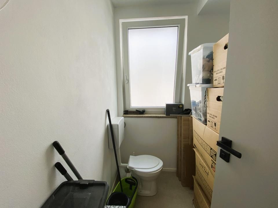 Duplex cu 4 camere 2 bai si curte libera 200 mp in Cisnadie – fotografia 9 din 19
