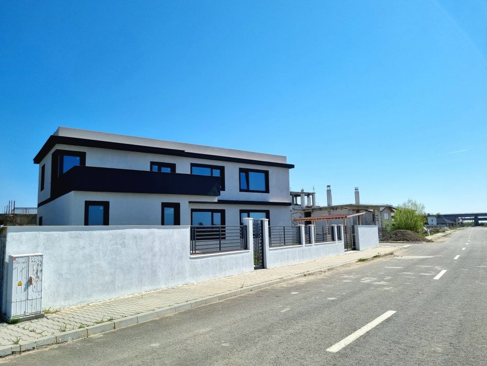 Casa P+1 in Navodari, cartier Midia Sat, vedere spre Lacul Tasaul – fotografia 6 din 21