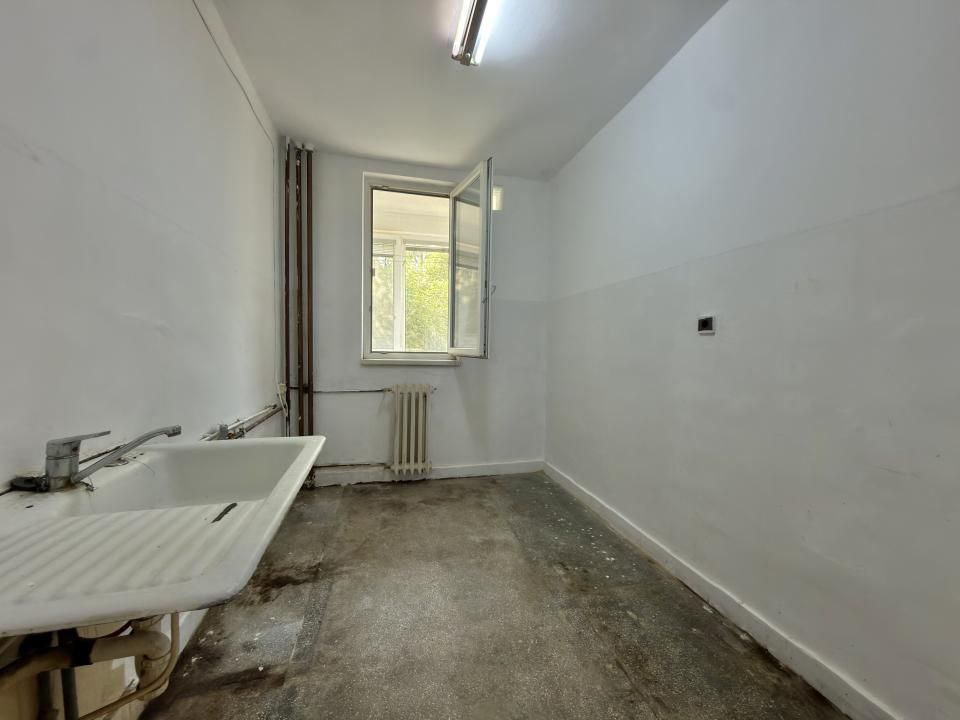 Apartament 2 camere, etaj 2, decomandat - zona Sagului – fotografia 6 din 10