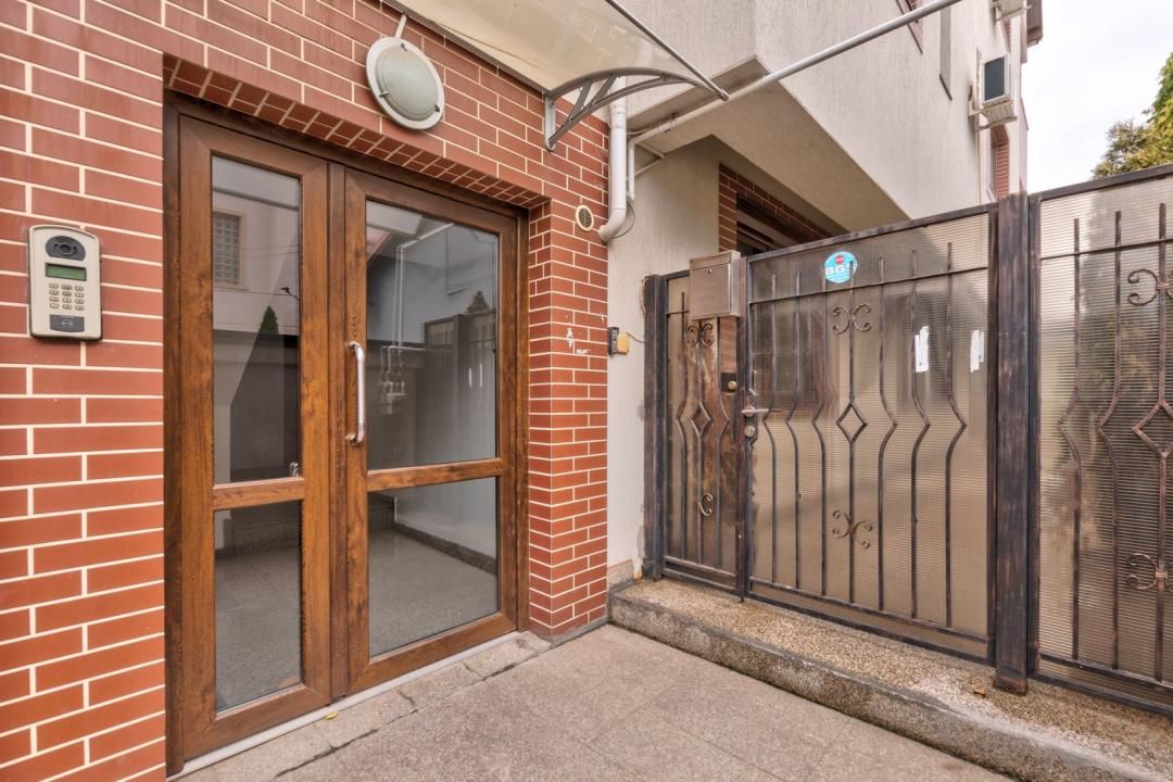Apartament elegant 170mp, curte proprie și 3 locuri parcare, Parc Bazilescu! – fotografia 26 din 27