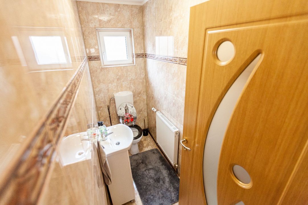 Casa Finisata 6 camere 681 mp.Teren Micesti Renovata Modern Curte Gard Utiliati – fotografia 34 din 68