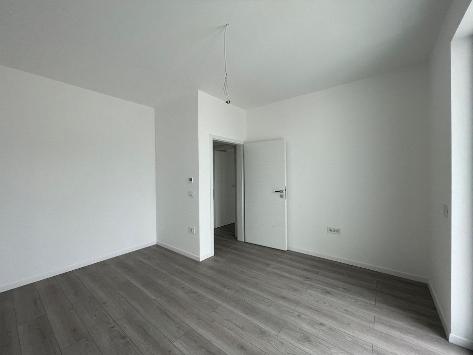 Duplex 4 camere central - Mosnita Veche – fotografia 10 din 17