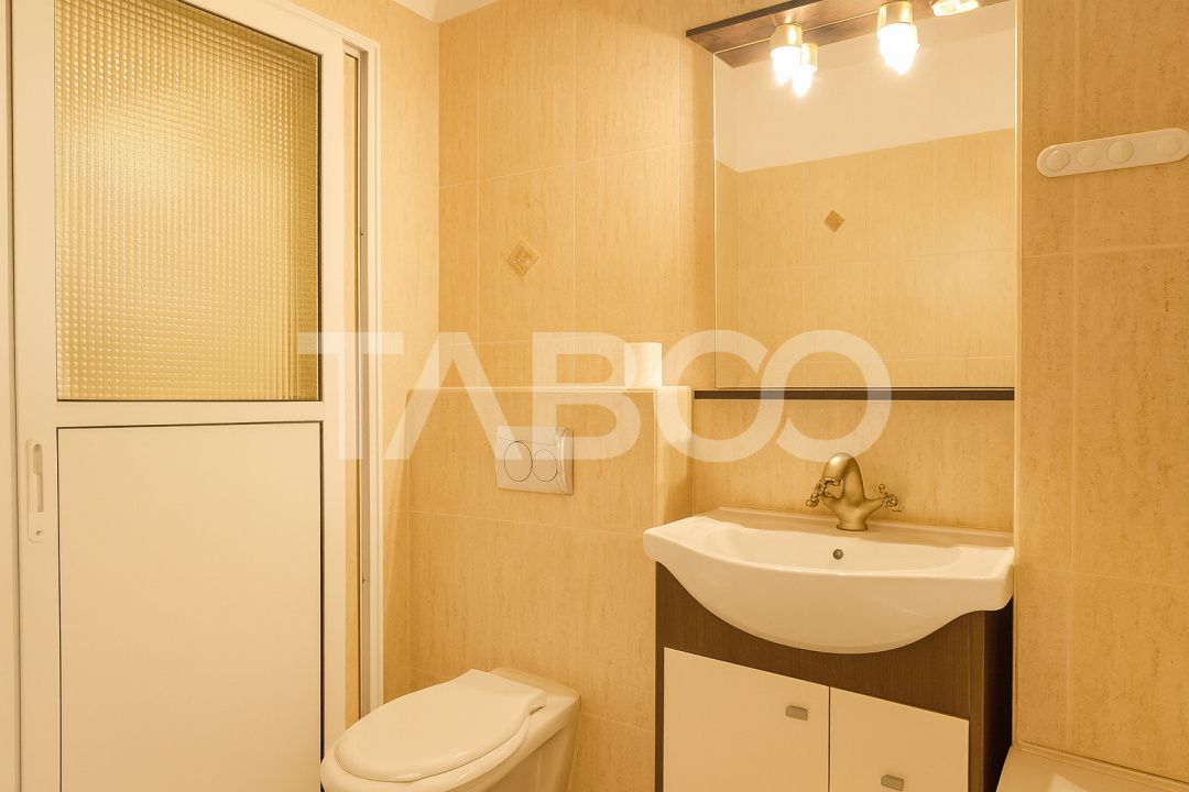 Zona Dioda/ANAF/Finante  Apartament cu 3 camere si balcon – fotografia 14 din 15