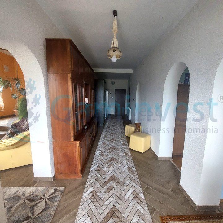 Vilă și fosta fermă 8300 mp în Valea lui Mihai, Bihor – fotografia 8 din 10