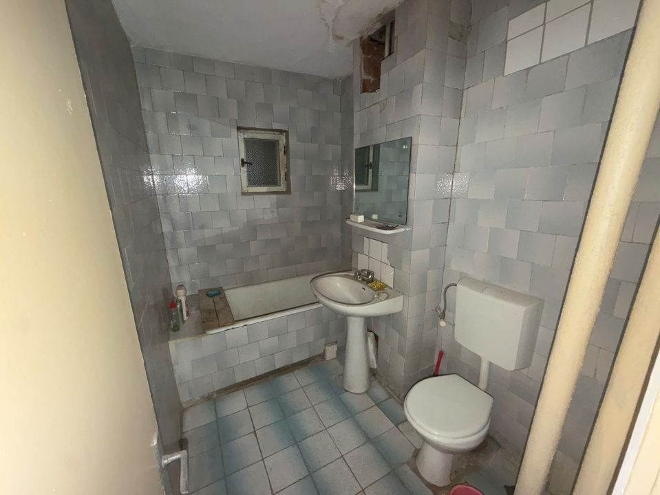 Apartament, 3 camere, semidecomandat, cartier Brazda lui Novac, zona Simplon – fotografia 5 din 5