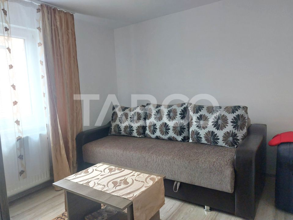 Apartament la casa 119 mpu 5 camere 2 bucatarii 3 bai gradina Cisnadie – fotografia 2 din 19