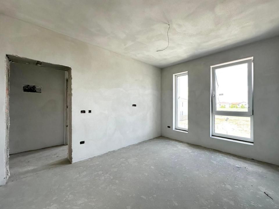 Duplex cu 4 camere separat prin spatiu tehnic- Mosnita Noua – fotografia 5 din 12