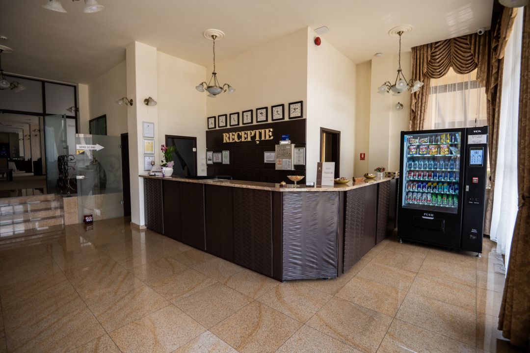 Hotel Miky Arad de vanzare | Investitie cu utilizari multiple | 42 camere cazare – fotografia 60 din 66