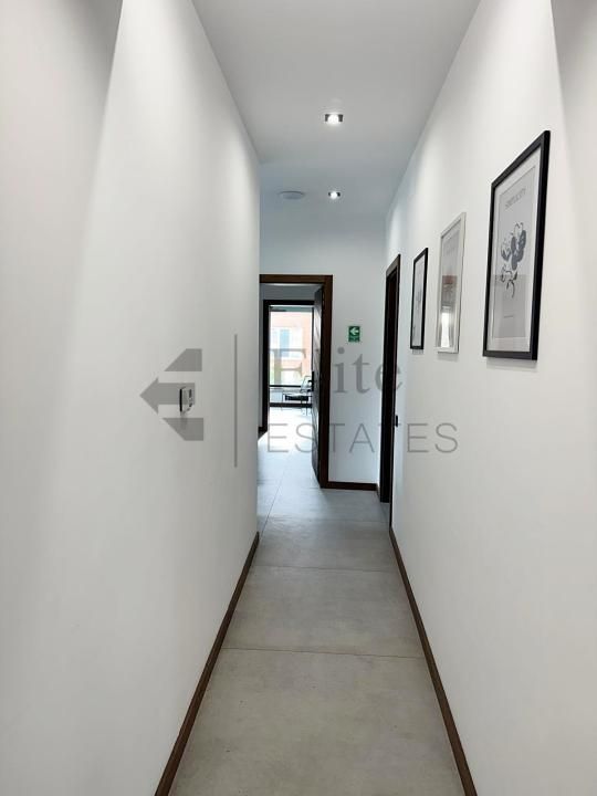 Birou de inchiriat cu balcon I complet mobilat nou in Nufarul – fotografia 7 din 8