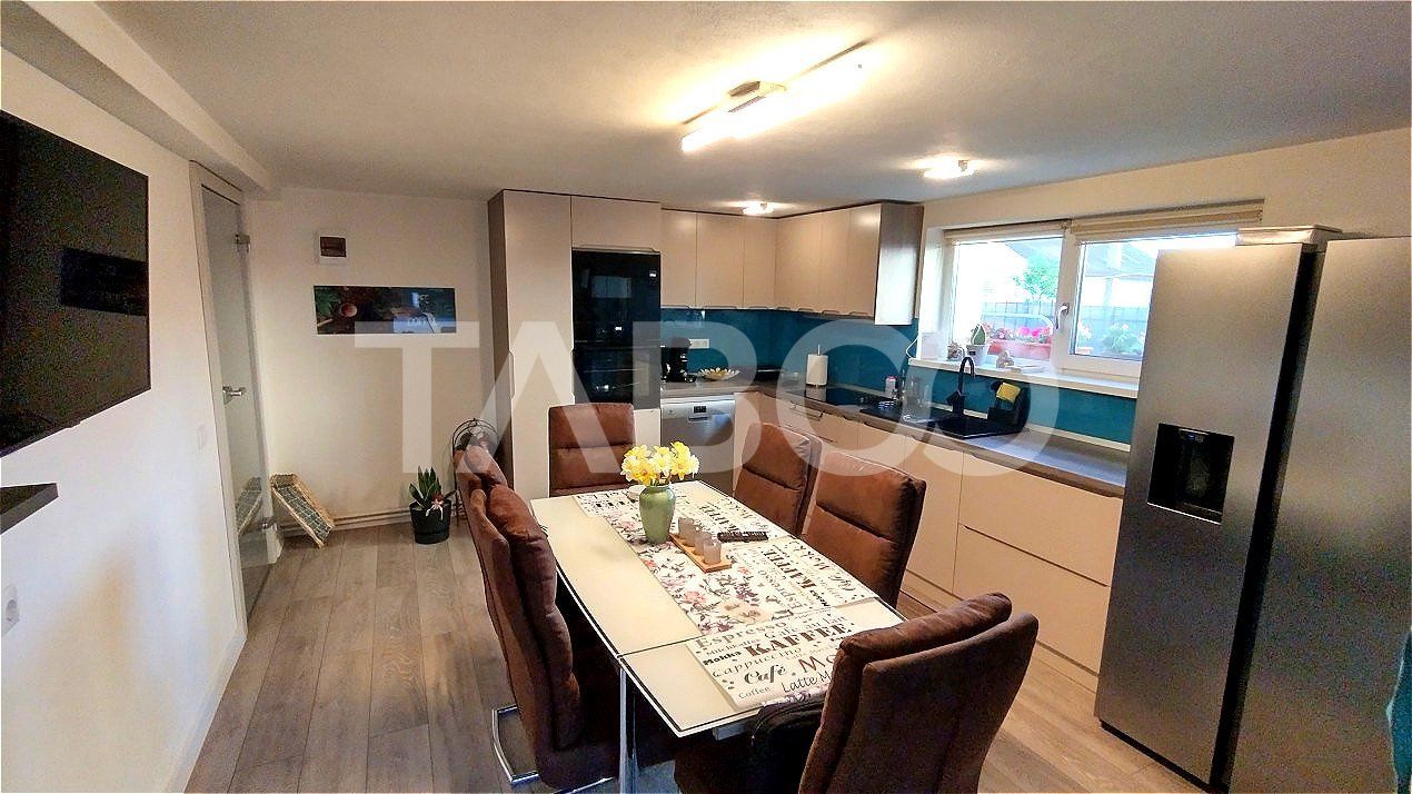 Casa de inchiriat cu 4 nivele pentru regim hotelier Strand Sibiu – fotografia 16 din 46