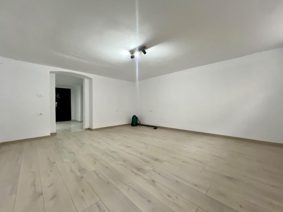 Apartament cu 2 camere, 40 mp utili, demisol - Zona Balcescu – fotografia 7 din 9