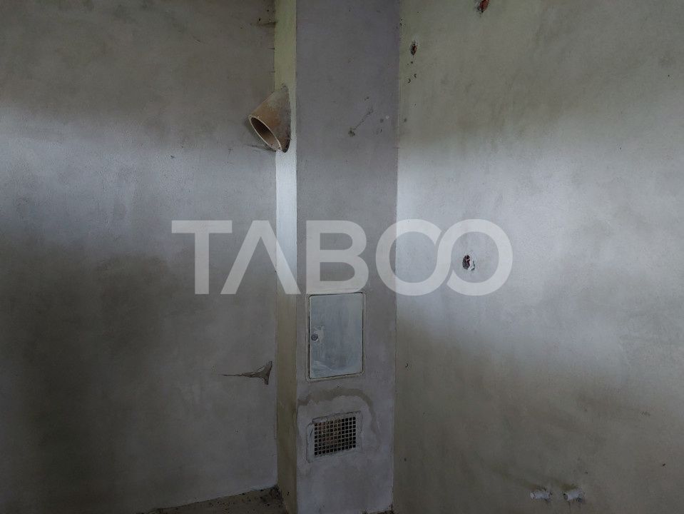 Casa de vanzare cu teren 2000 mp 5 camere  Sura Mare Hamba Sibiu – fotografia 31 din 37