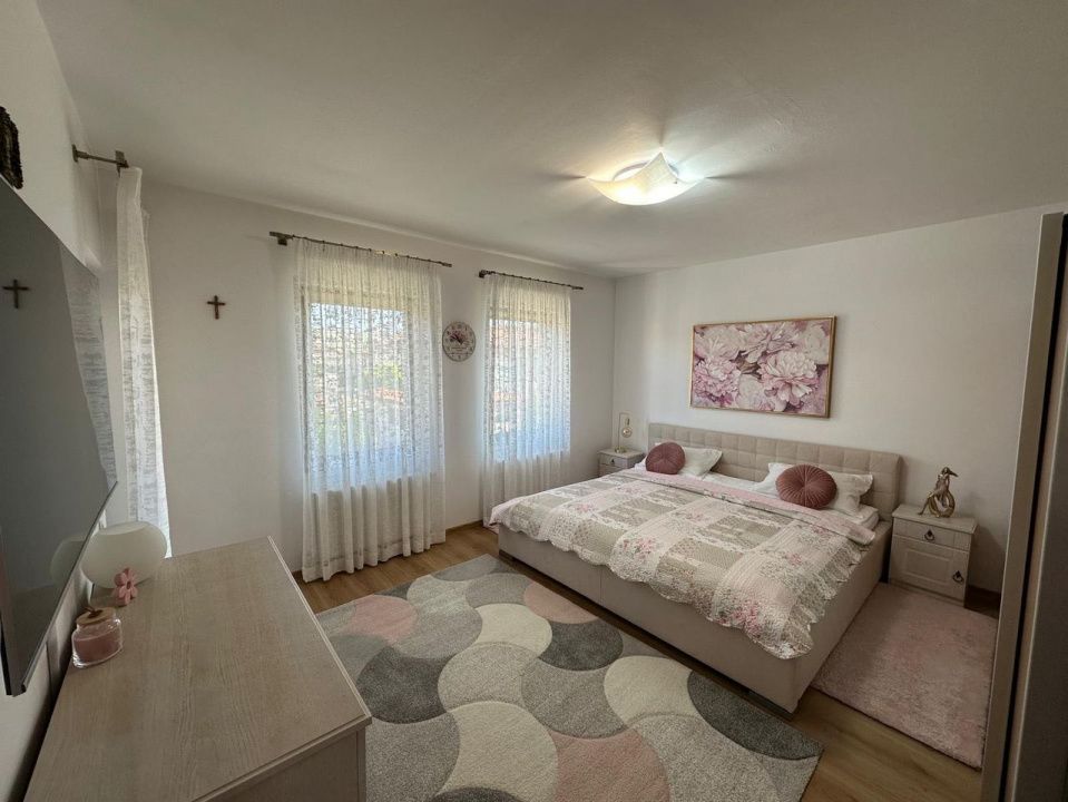 Casă tip duplex | 5 camere | 300 mp teren | Zona Terra, Florești – fotografia 10 din 13