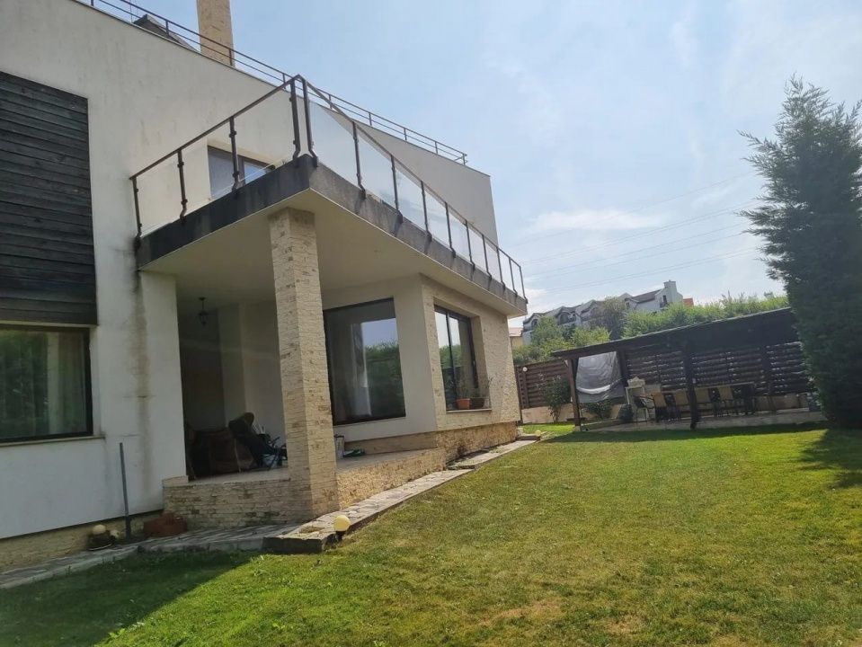 Casa deosebita, utilata mobilata, Faget, 311mp utili – fotografia 2 din 7