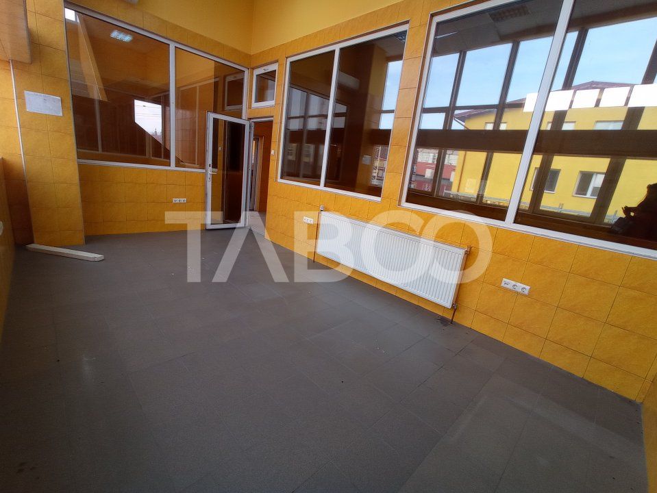 Spatiu Industrial 1000 mp utili cu birouri si parcari Central Sibiu – fotografia 4 din 13