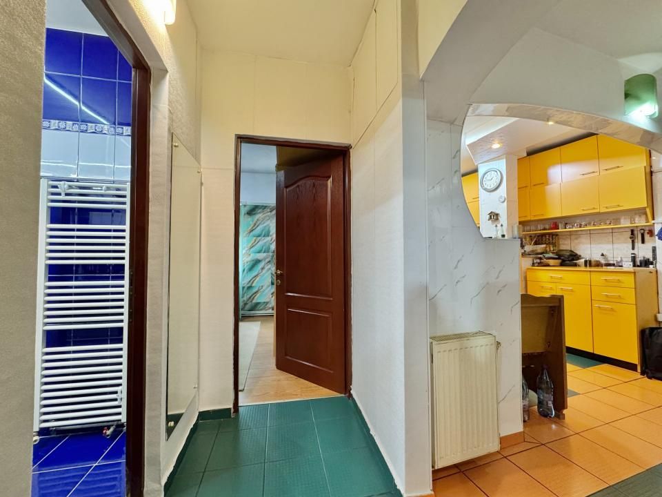 Apartament 2 camere decomandat, etaj 1- Zona Turnisor – fotografia 4 din 13