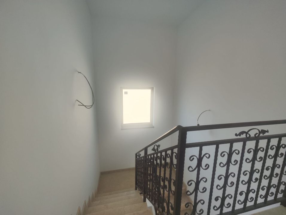 Casa 5 camere, teren 456 mp, Preajba, com. Malu Mare, zona Damila – fotografia 8 din 11