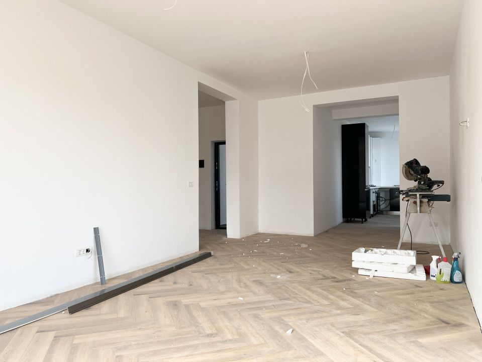 Penthouse 3 Camere, 82mp Utili,2 Locuri Parcare in CF-Torontalului – fotografia 3 din 15