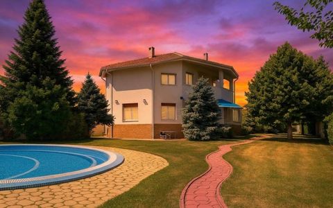 Grand Residence | 4.500 mp teren pe stradă principală