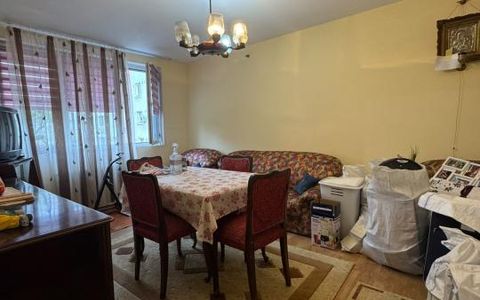 Apartament 3 Camere | Etaj 2/4 | Piata Rahova