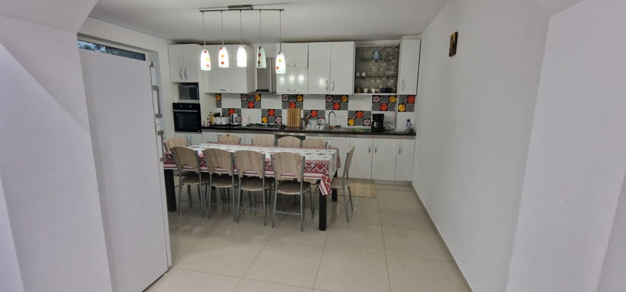 Pensiune cu 10 camere de vanzare in zona Mamaia-Sat - LIDL – fotografia 17 din 31