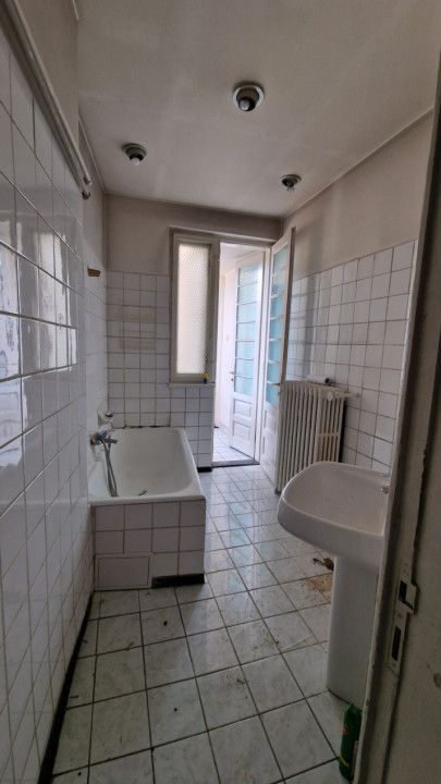 Proprietate deosebită ap 3 camere de vanzare ULTRACENTRAL – fotografia 13 din 19