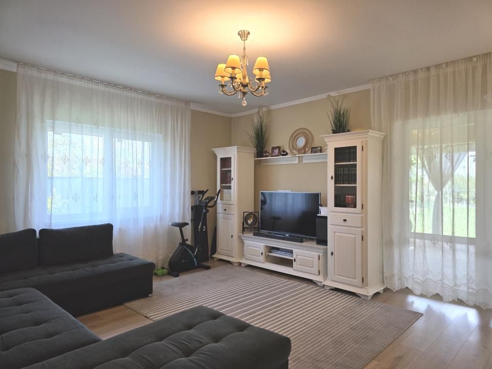 Casă independentă energetică | Teren 1000 mp | Acces A3 – fotografia 3 din 12