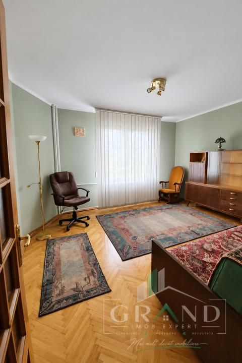 Casă individuală| 200 mp utili | 5 camere | Curte | 2 parcări | Gheorgheni – fotografia 1 din 8