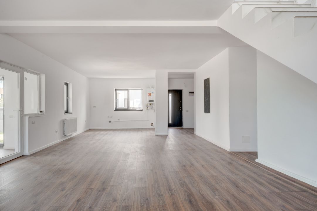 DOMNESTI - INTRAREA FOISORULUI, VILA 245 MP TOTAL, LOT 357 MP! – fotografia 36 din 47