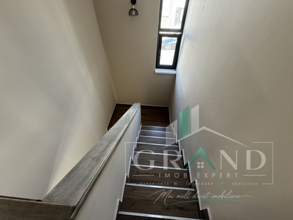 OPORTUNITATE!Casă individuală | 4 camere | 3 băi | Garaj | Terasă | Dezmir – fotografia 8 din 36