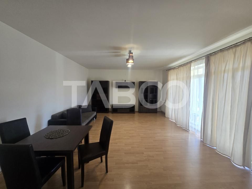 Prima inchiriere-Apartament 103 mpu 3 camere balcon 10 mp zona Strand – fotografia 1 din 12