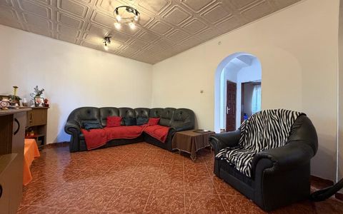 Casa individuala 6 camere, 165 mp utili, 641 mp teren - Ghiroda