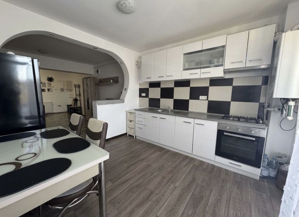 Apartament 2 camere , 59 mp , parcare ,Zona Florilor. – fotografia 6 din 8