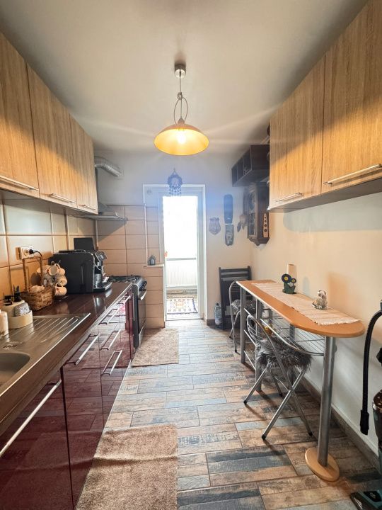 Apartament 2 camere de vânzare în Constanța – KM 4-5, renovat – fotografia 2 din 10