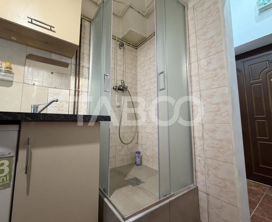 Garsoniera de inchiriat mobilata utilata zona Garii renovata recent – fotografia 4 din 6